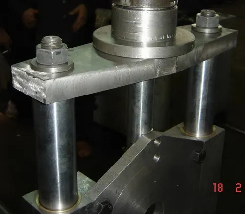 Flying Saw 8
