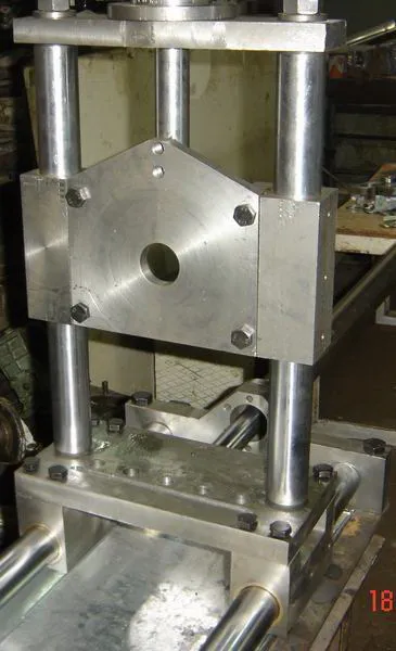 Flying Saw 6