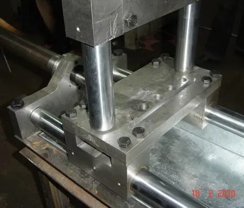 Flying Saw 5
